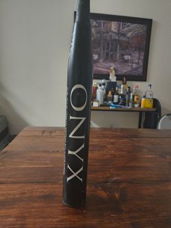 Onyx senior softball bat