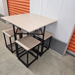 Table 4 Stools 
