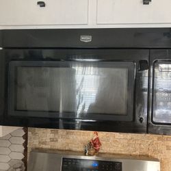 Free Under Cabinet Microwave
