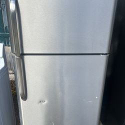 Frigidaire Refrigerator