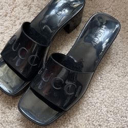 100% Authentic Gucci Womens Size 6 USA Slides Shoes 