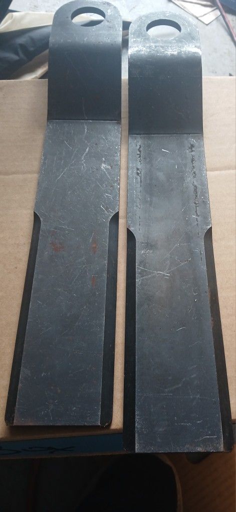 Pair Of 12-in Bush Hog Blades New 40 Firm