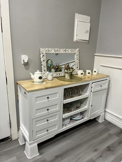 Sideboard