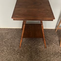 Antique Side Table $20 93309 