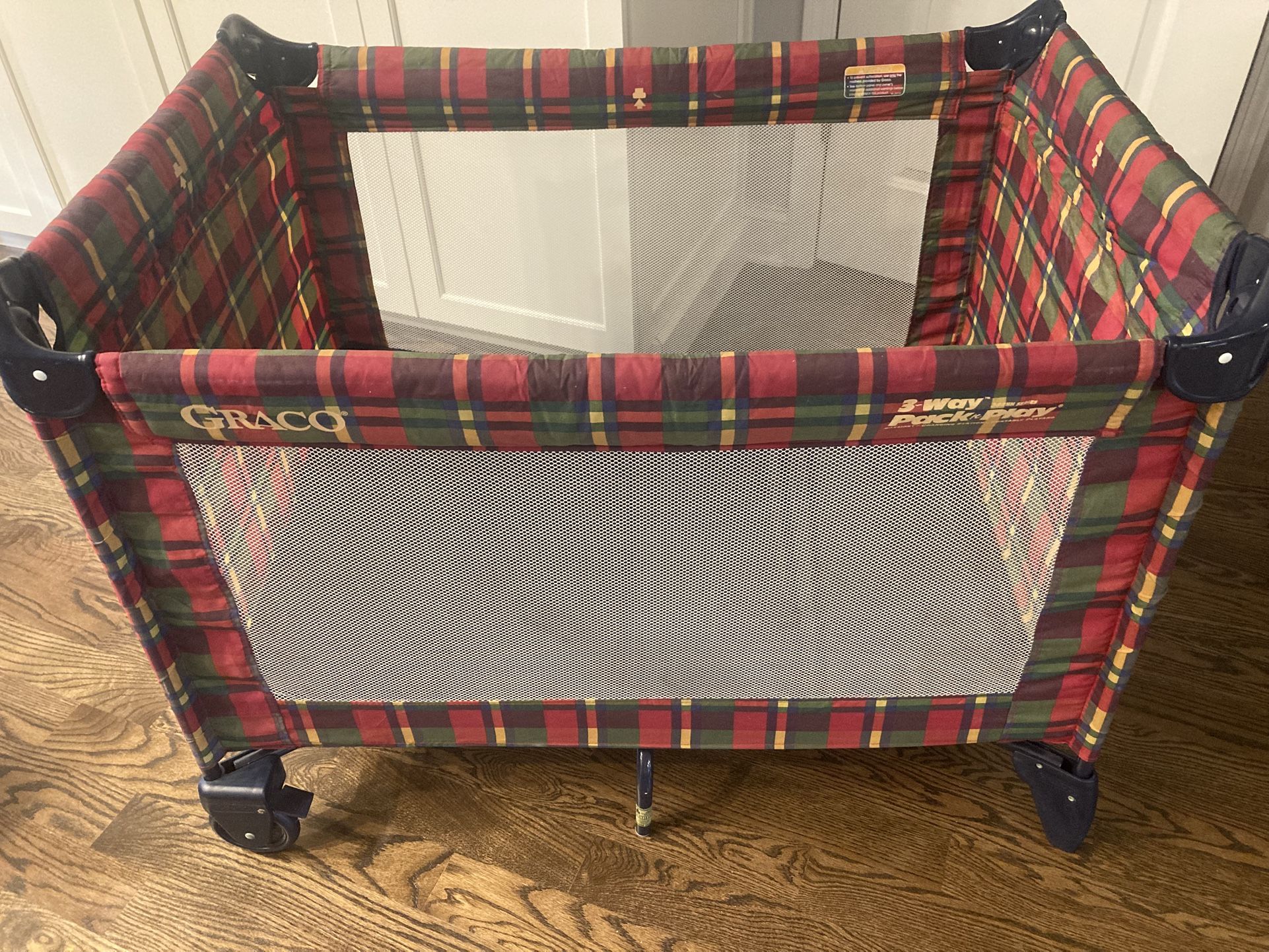 Portable Graco Pack N’ Play
