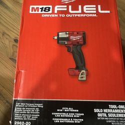 NEW Milwaukee M18 FUEL Gen-2 18V Lithium-Ion Brushless Cordless Mid Torque 1/2 in. Impact Wrench w/Friction Ring (Tool-Only)