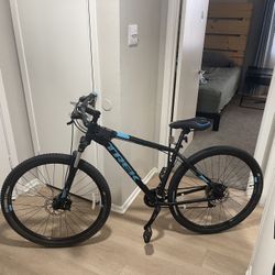 Trek Mountain Bike 