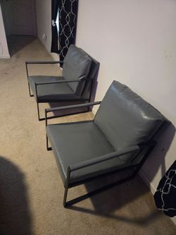 Accent Chairs