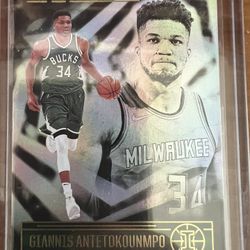 2020-2021 Panini Illusions Giannis Antetokounmpo