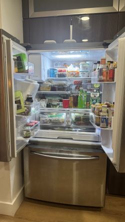 Need Repair: Samsung French Door Refrigerator