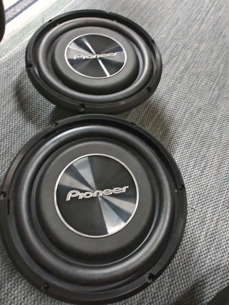 2 .10 Speaker And Amplifier