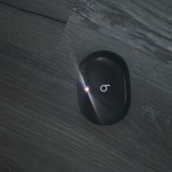 Beat Studios Buds + True Wireless Bluetooth Noise Cancelling Earbuds- Black And White