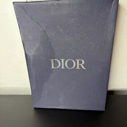 Dior B23 