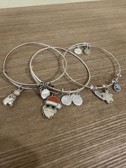 Holiday Alex And Ani Bracelet 