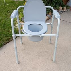 Toilet Handicap Portable Excellent Condition 