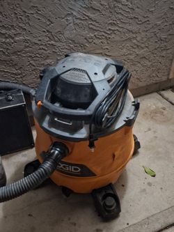 RIDGID Wet/Dry Shop Vacuum with Hose