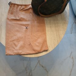 Loui Vuitton Original And Steam Iron