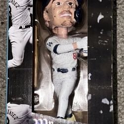 Kike Bobble head 