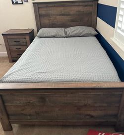 Trinell Full Panel Bed From Ashley