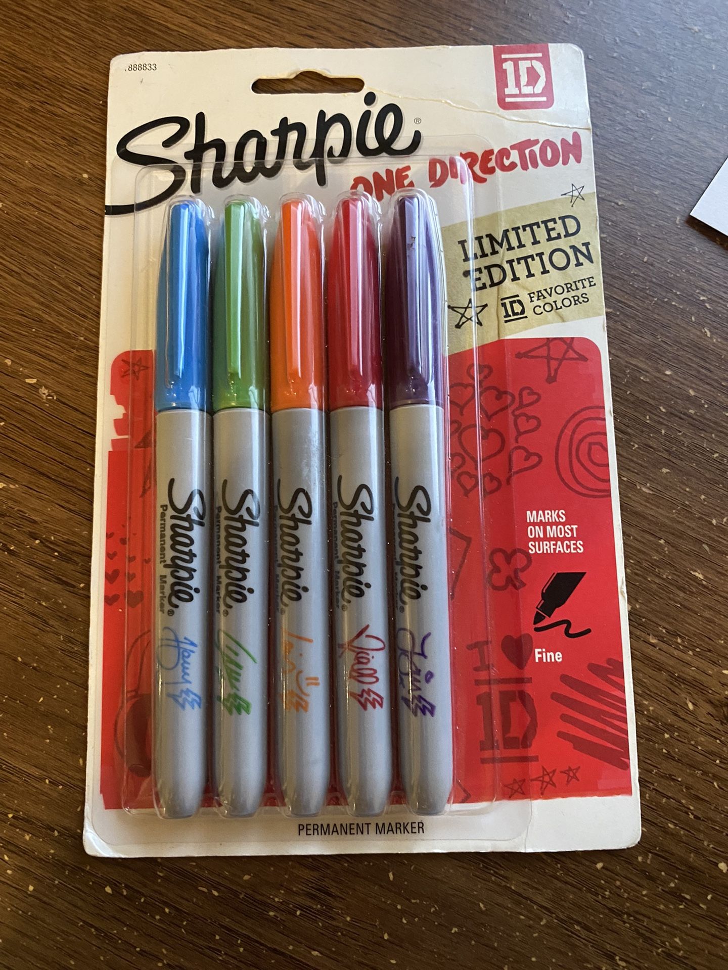 NIB Limited Edition One Direction Sharpies