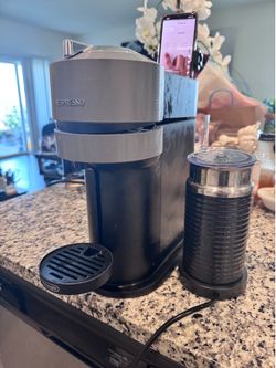 Nespresso Vertuo Next Coffee and Espresso Machine by De'Longhi with Milk Frother, 8 ounces, Dark Grey