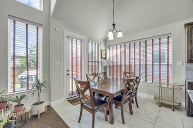 Dinning table