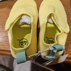 Sun Squad Toddler Water Shoes Size Small 5/6