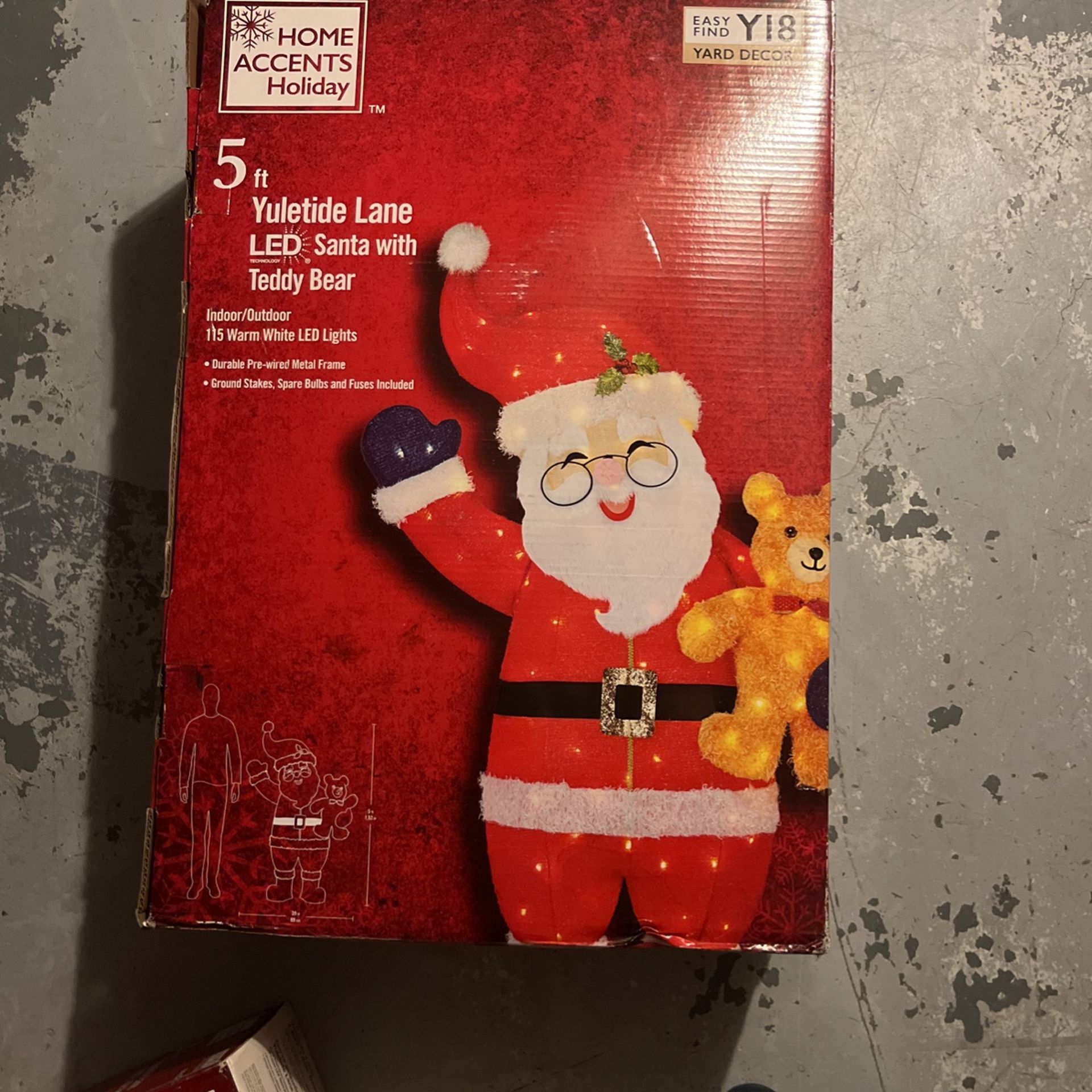 5 Ft Yuletide Lane Santa With Teddy Beat