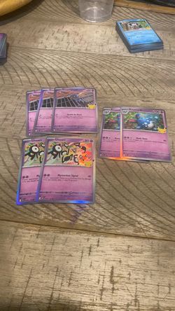 Pokemon cards , Gimmighoul, Unown, Azumarill