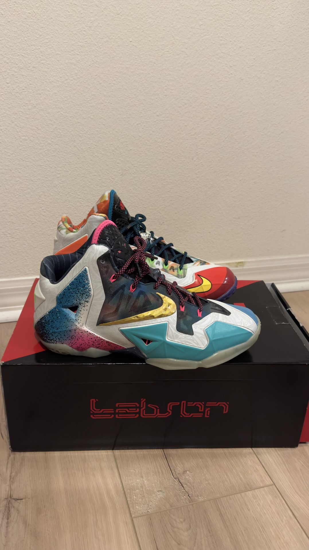 Nike Lebron James 11