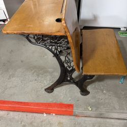 Antique Cast Iron School Desk w/ Wooden Top & Seat – Vintage Industrial Style