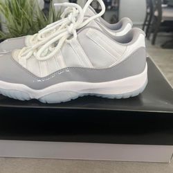 Jordan 11 Low Cool Grey Size 9 