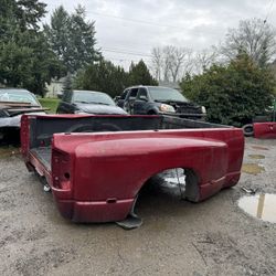 Dodge Ram Dually Bed