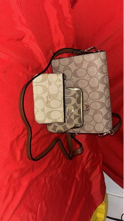 Crossbody purse