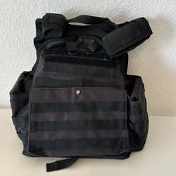Tactical Vest with Metal Plates