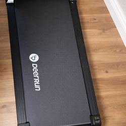 DeerRun Compact Treadmill with Remote – Space-Saving Home Workout Solution