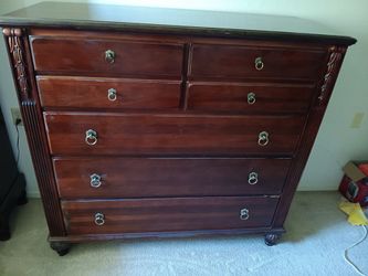 Ethan Allen dresser