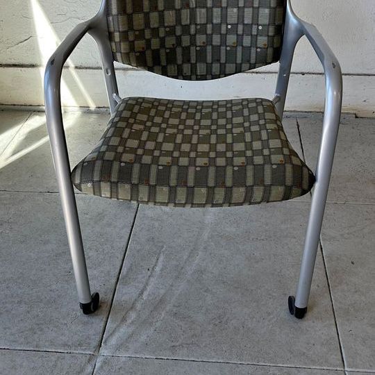 Used Herman Miller Stacking Rolling Conference Office Chair
