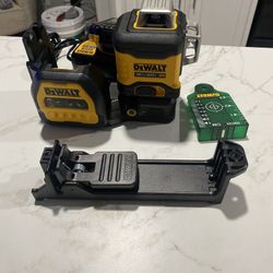 Dewalt Max Laser Level Kit