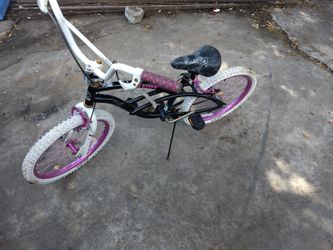 Hello Kitty Bike