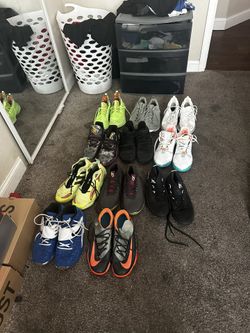 Men Sized Basketball Shoes
