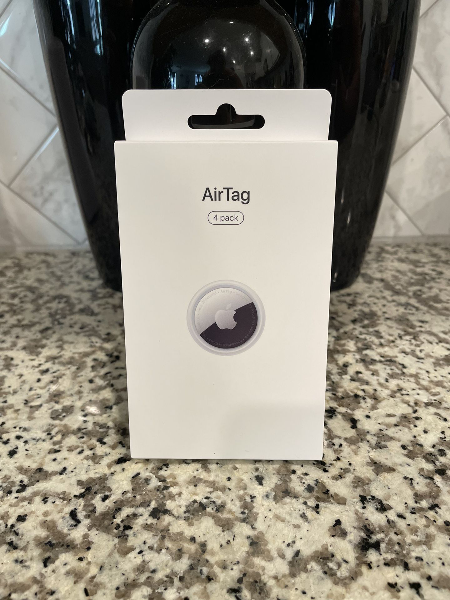 NEW Sealed Apple AirTag 4 Pack Model 2187 MX542AM/A