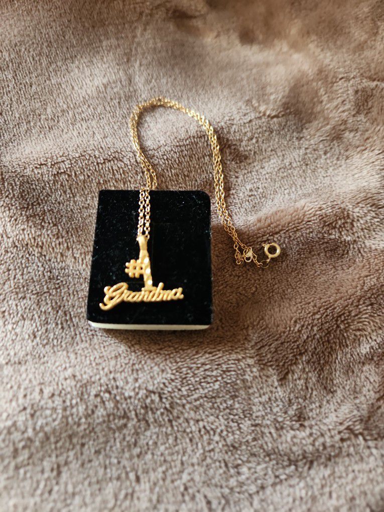 #1 Grandma Charm And Necklace