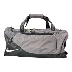Vintage Nike Grey & Black  Team Training Large Sports Duffle Bag BA2245 EUC