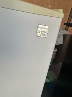 Mini fridge