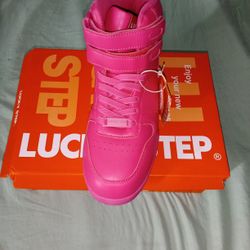Lucky Step Sneakers 
