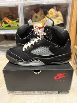 Air Jordan 5 Retro OG Black Metallic Reimagined