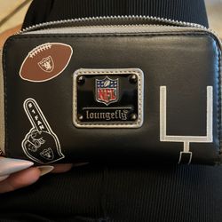 LOUNGEFLY RAIDER WALLET