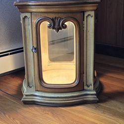Chair or Couchside Table With Lighted Display Case 