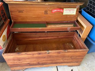 Vintage chest